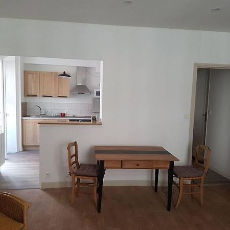 Agreable Appartement Lumineux Au Centre-Ville Oyonnax Exterior photo